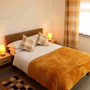  Holiday home Cheerful 2 Bedroom Residential - Free Parking